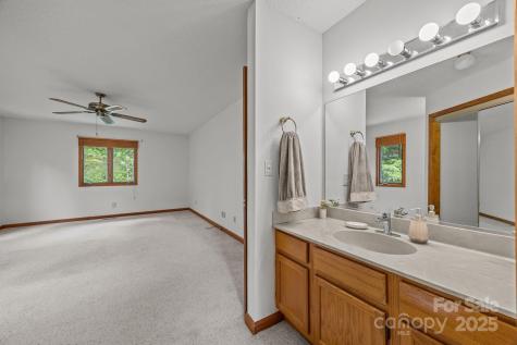 4 Zachary Ridge Road Asheville NC 28804