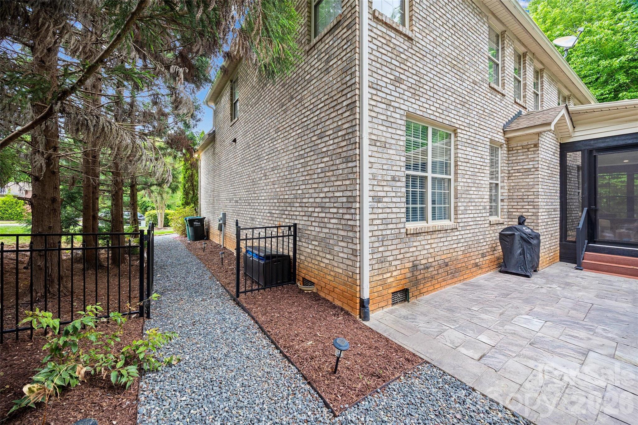 2019 Windrow Wood Court Matthews NC 28105