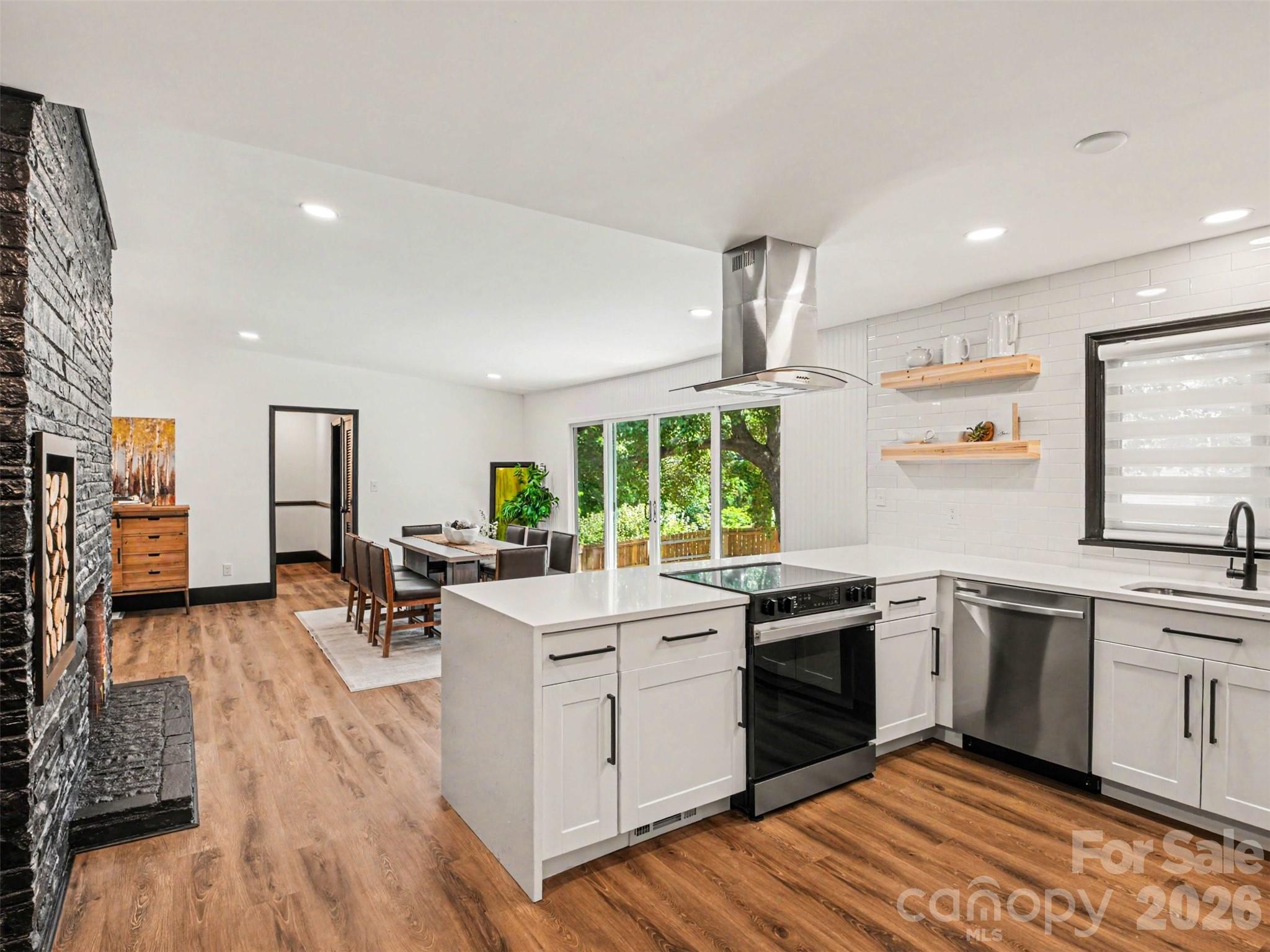 1831 Elizabeth Oaks Avenue Charlotte NC 28216