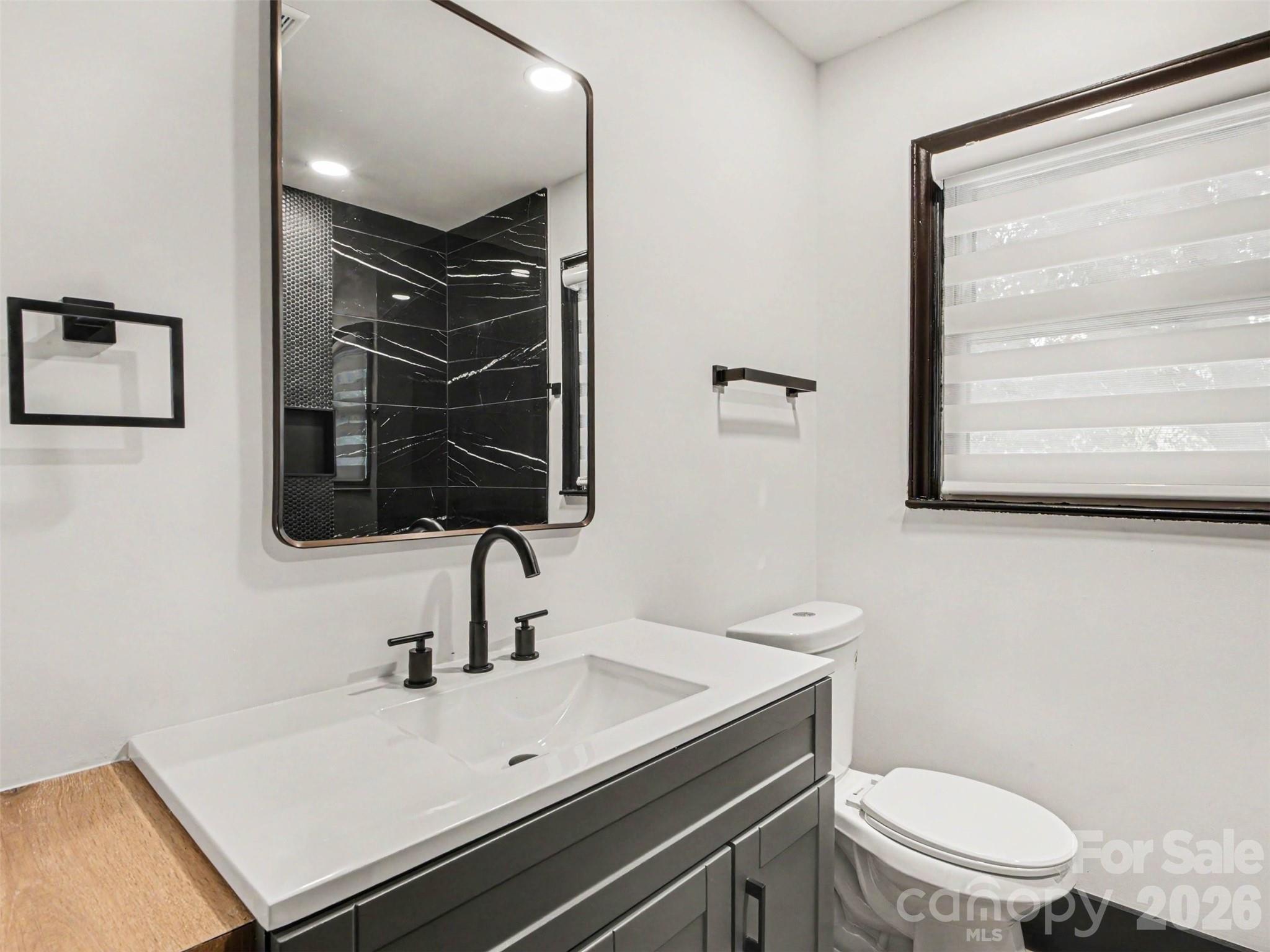 1831 Elizabeth Oaks Avenue Charlotte NC 28216
