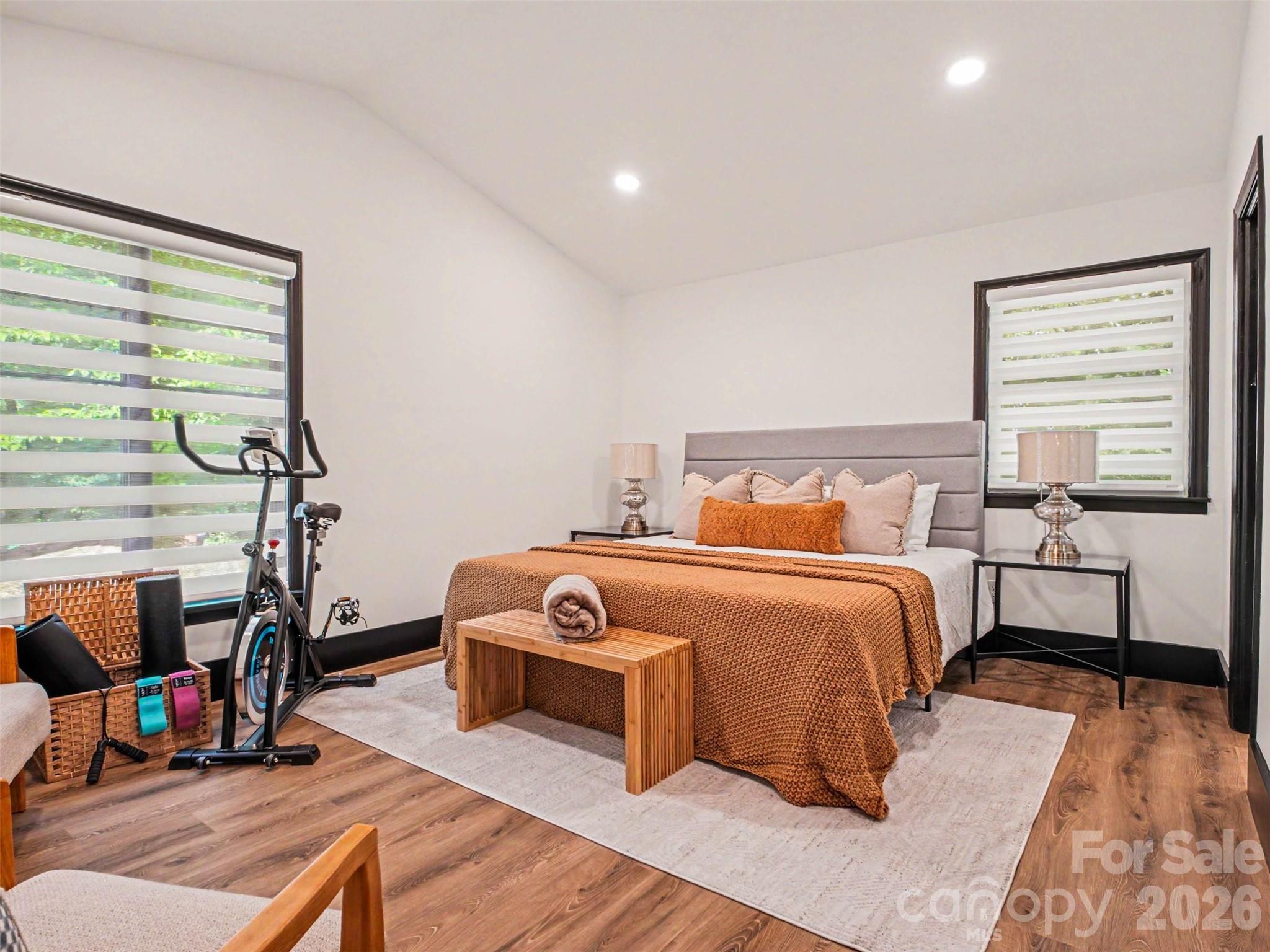 1831 Elizabeth Oaks Avenue Charlotte NC 28216