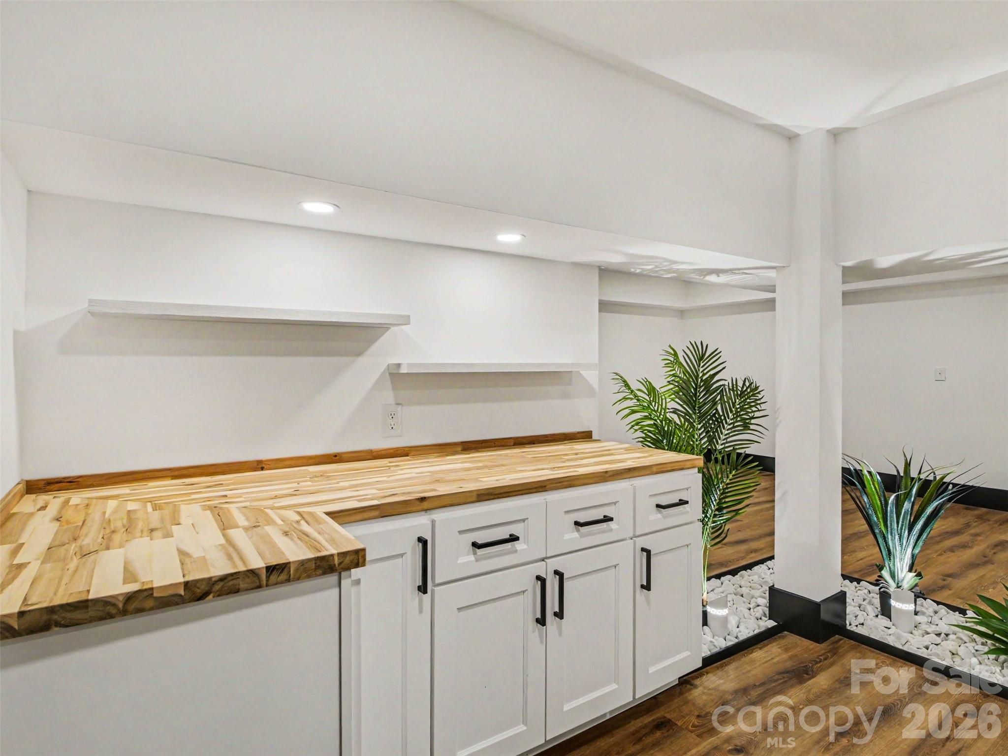 1831 Elizabeth Oaks Avenue Charlotte NC 28216