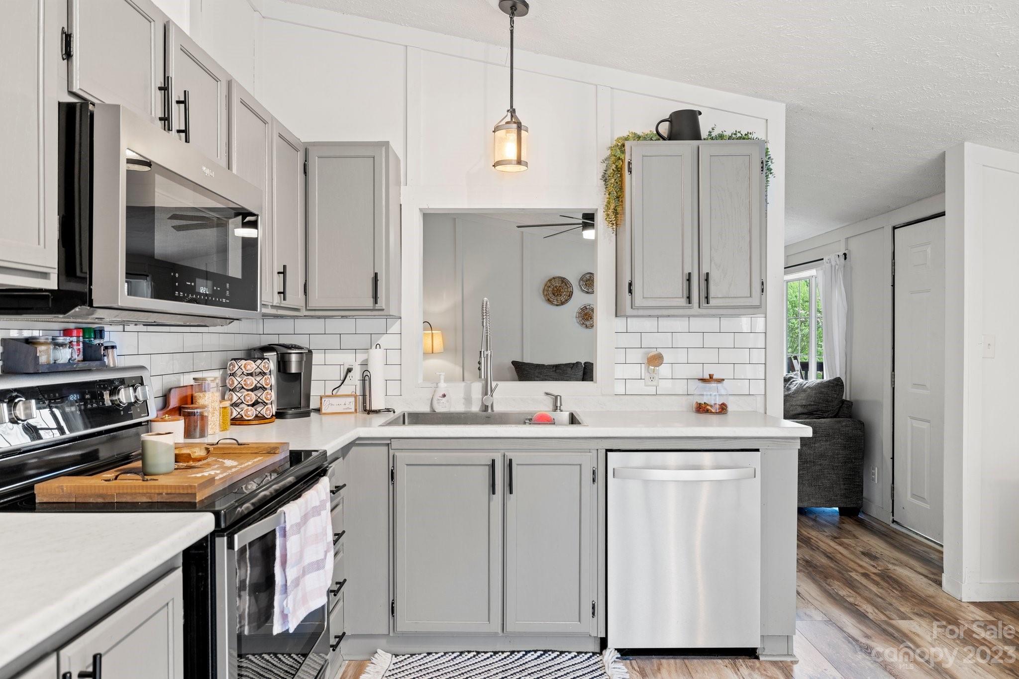 60 Anna Glenn Lane Weaverville NC 28787