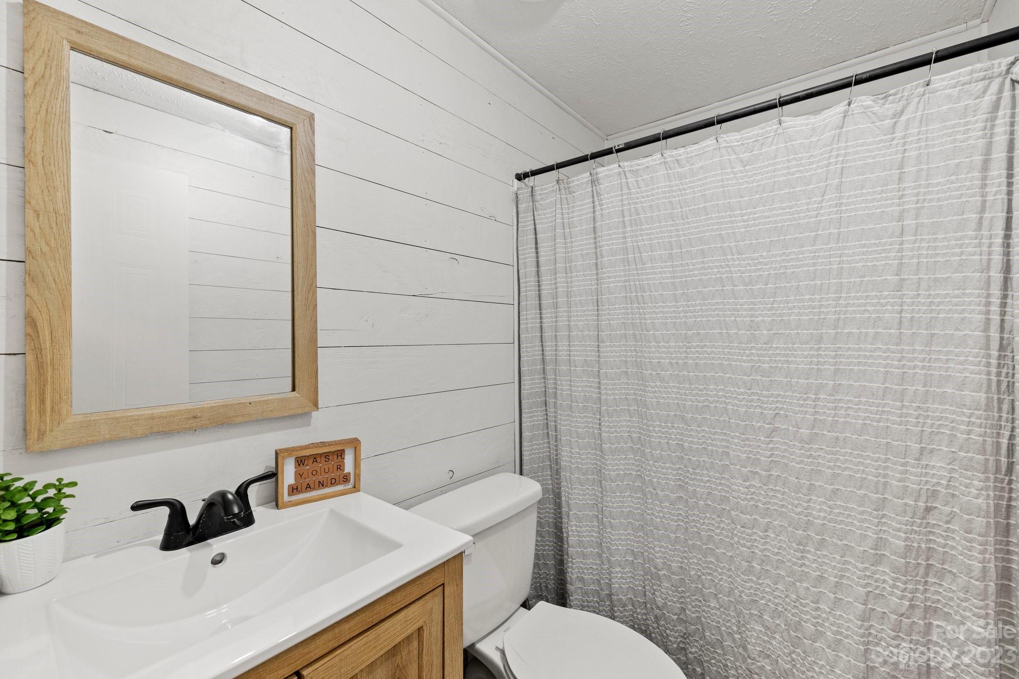 60 Anna Glenn Lane Weaverville NC 28787