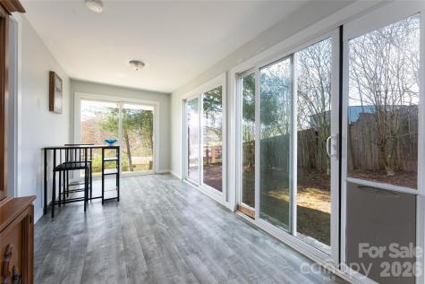 203 Pine Street Candler NC 28715