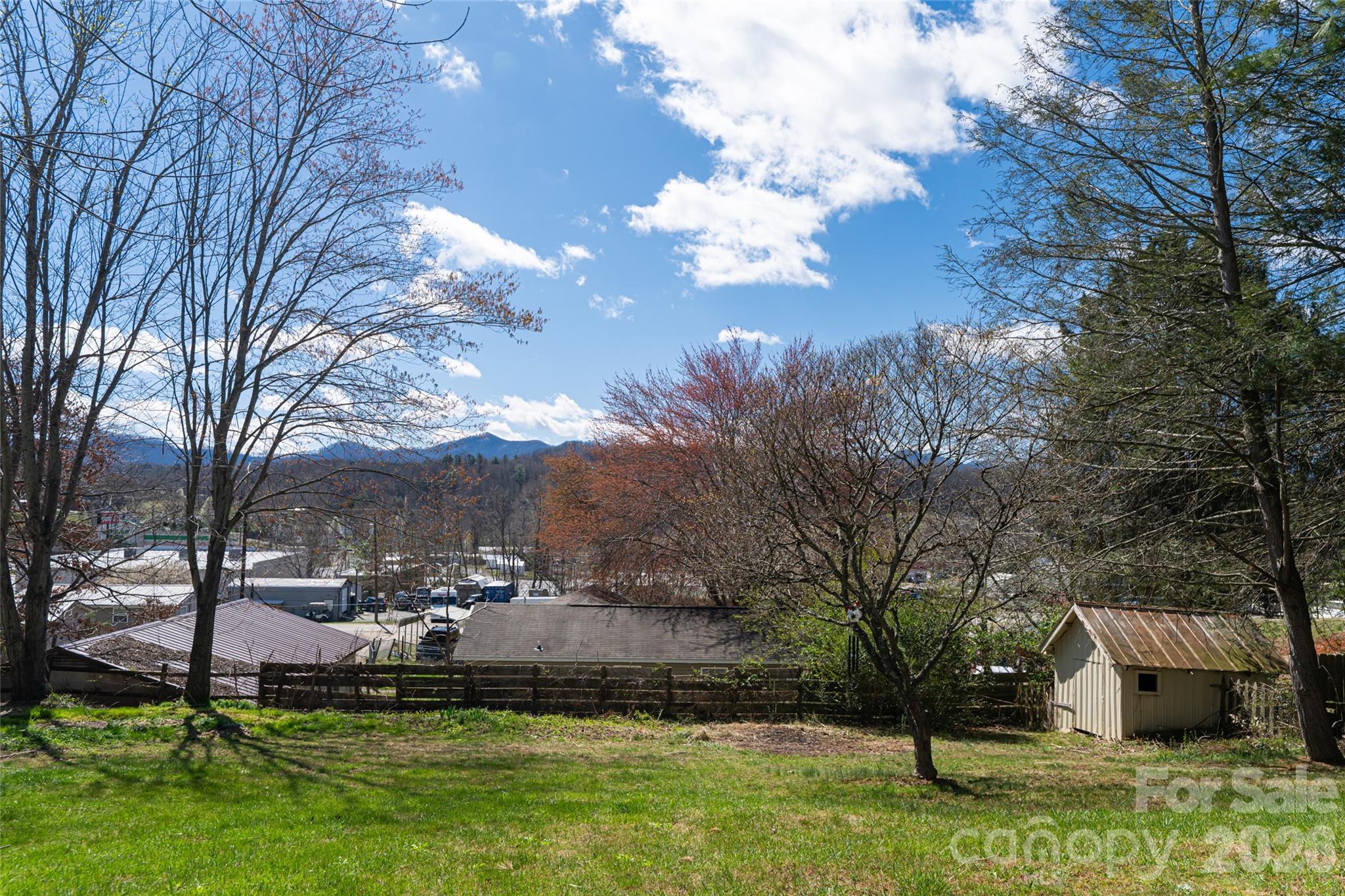 203 Pine Street Candler NC 28715