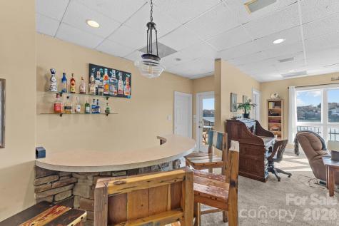 121 Pleasant Pointe Drive Hickory NC 28601