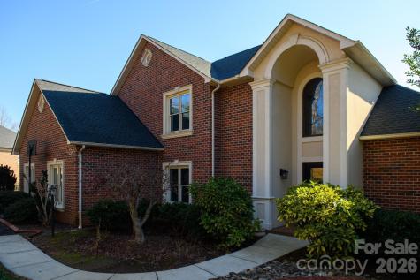 121 Pleasant Pointe Drive Hickory NC 28601