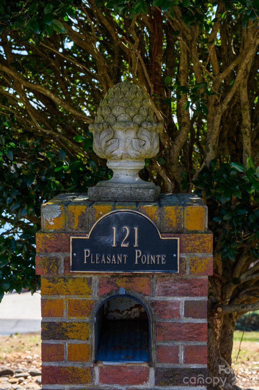 121 Pleasant Pointe Drive Hickory NC 28601