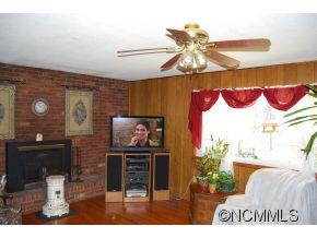 32 Mckinney Road Asheville NC 28805
