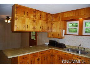 32 Mckinney Road Asheville NC 28805