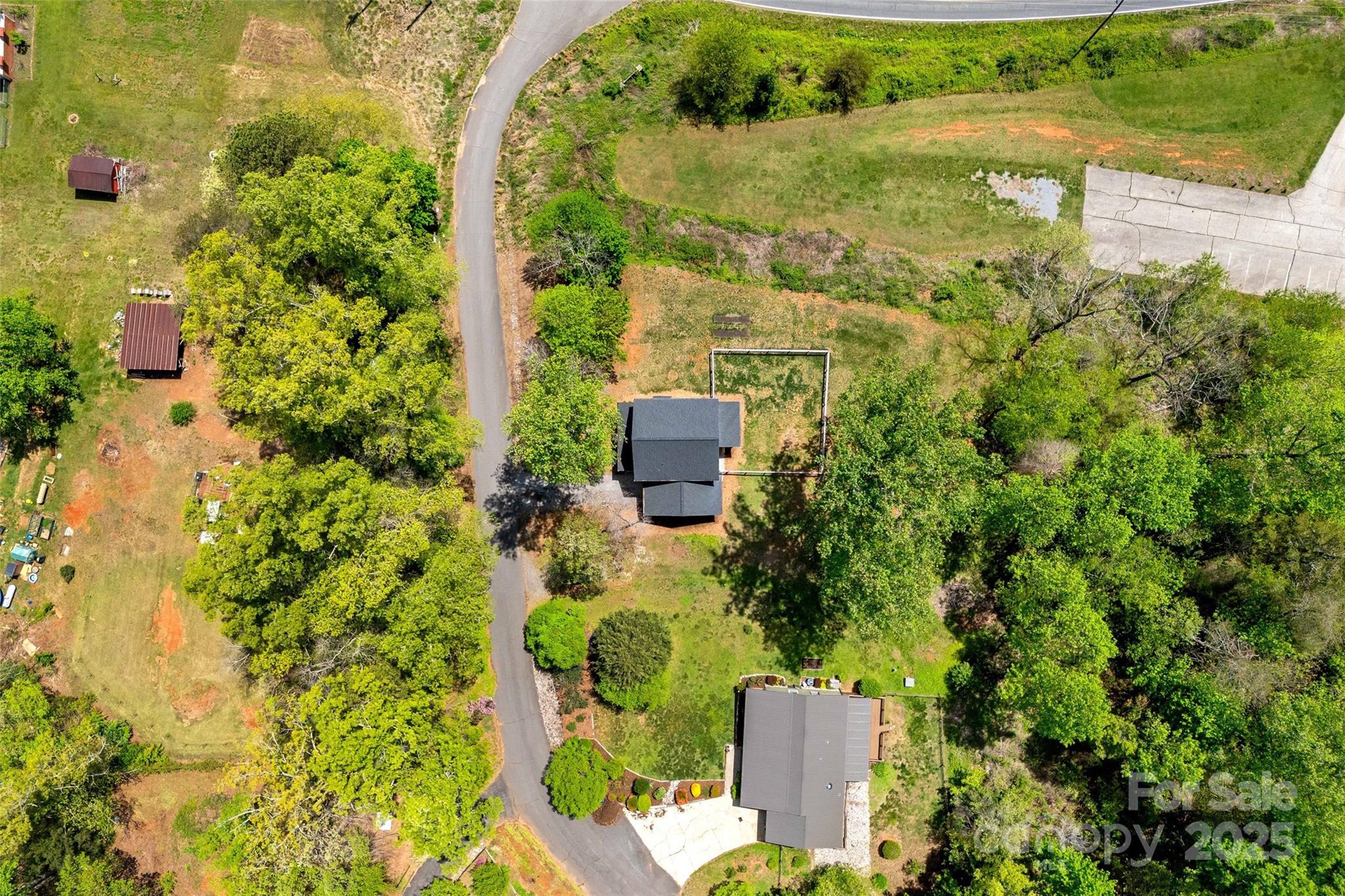 39 W Holly Ridge Drive Old Fort NC 28762