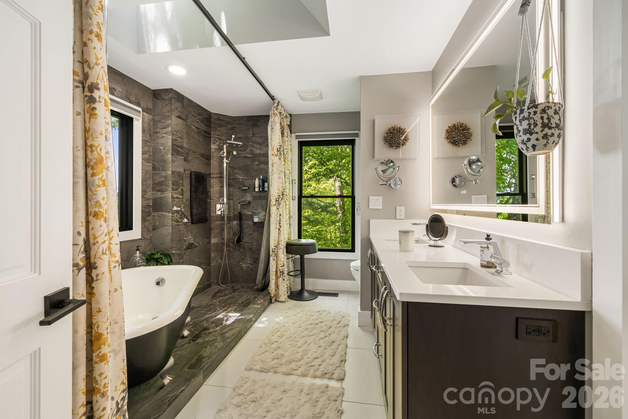 5 Saddle Ridge Fletcher NC 28732