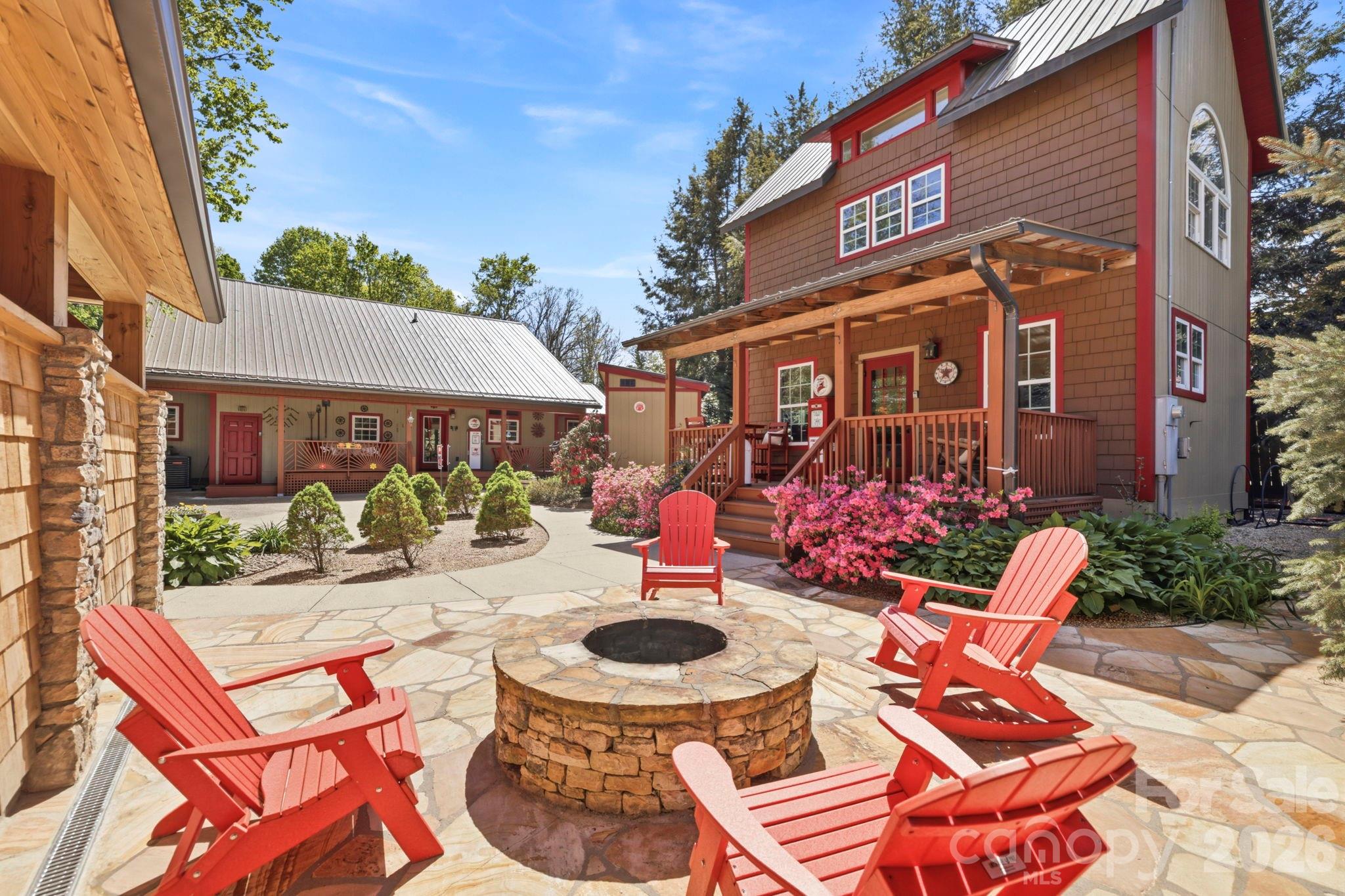107 5th Street Black Mountain NC 28711