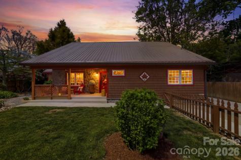 107 5th Street Black Mountain NC 28711