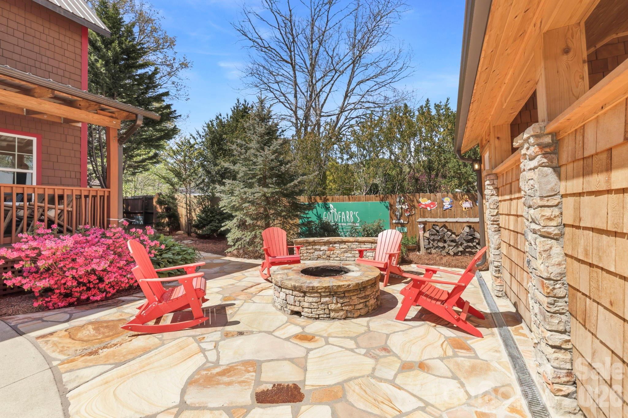 107 5th Street Black Mountain NC 28711