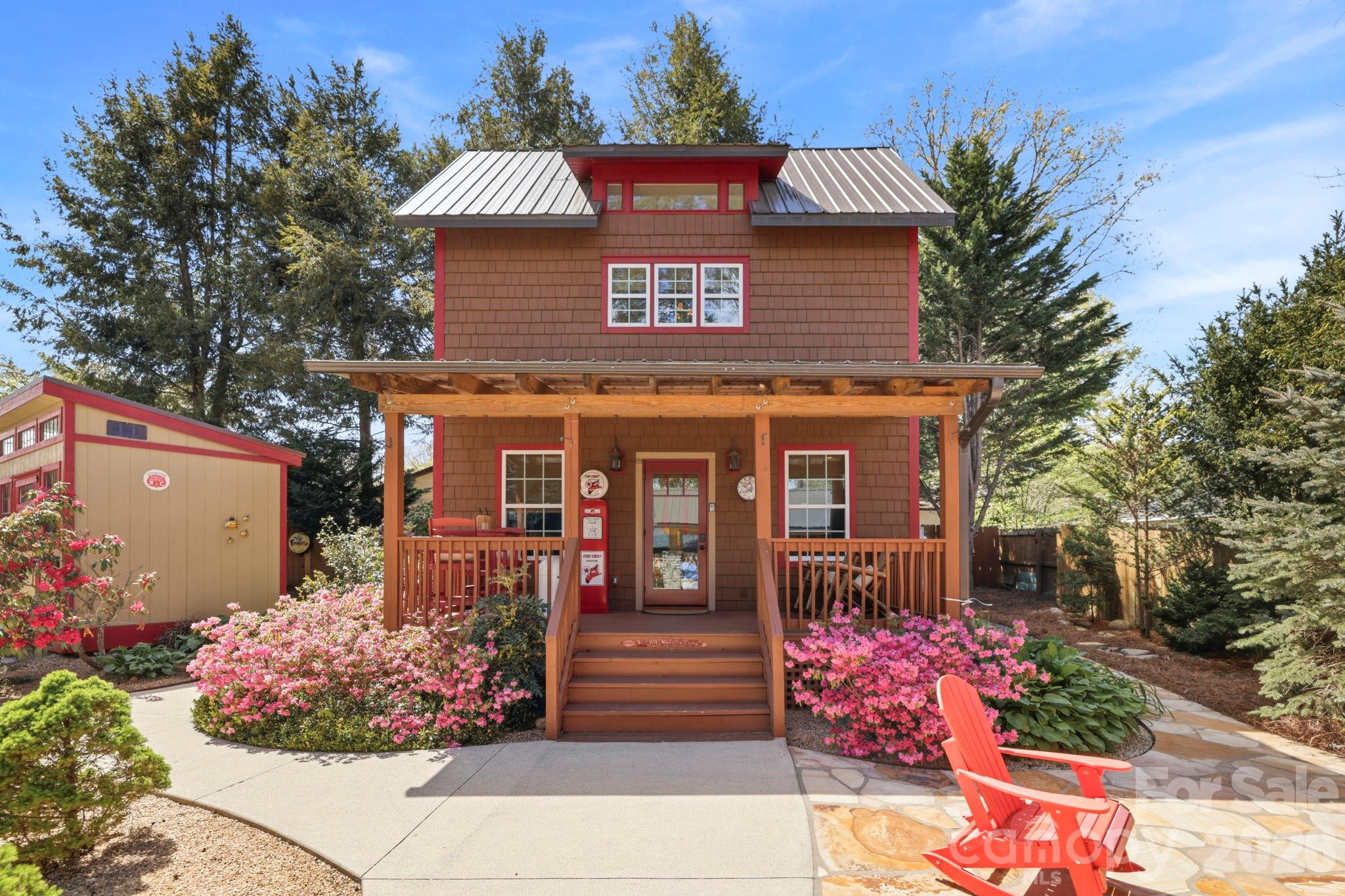 107 5th Street Black Mountain NC 28711