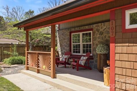 107 5th Street Black Mountain NC 28711