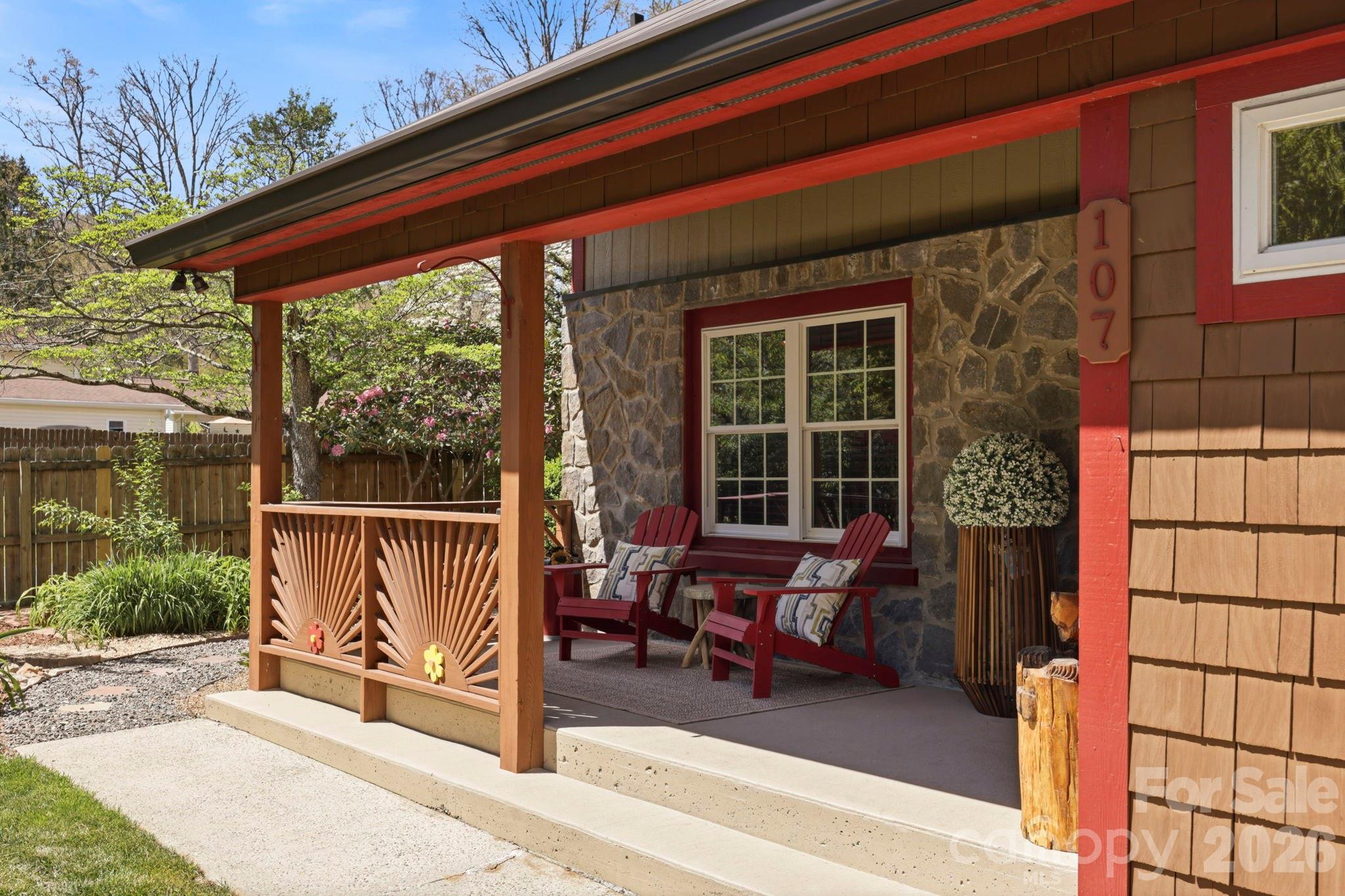 107 5th Street Black Mountain NC 28711