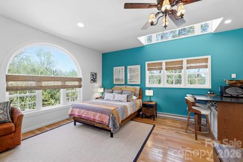 107 5th Street Black Mountain NC 28711