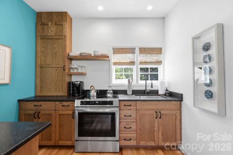 107 5th Street Black Mountain NC 28711