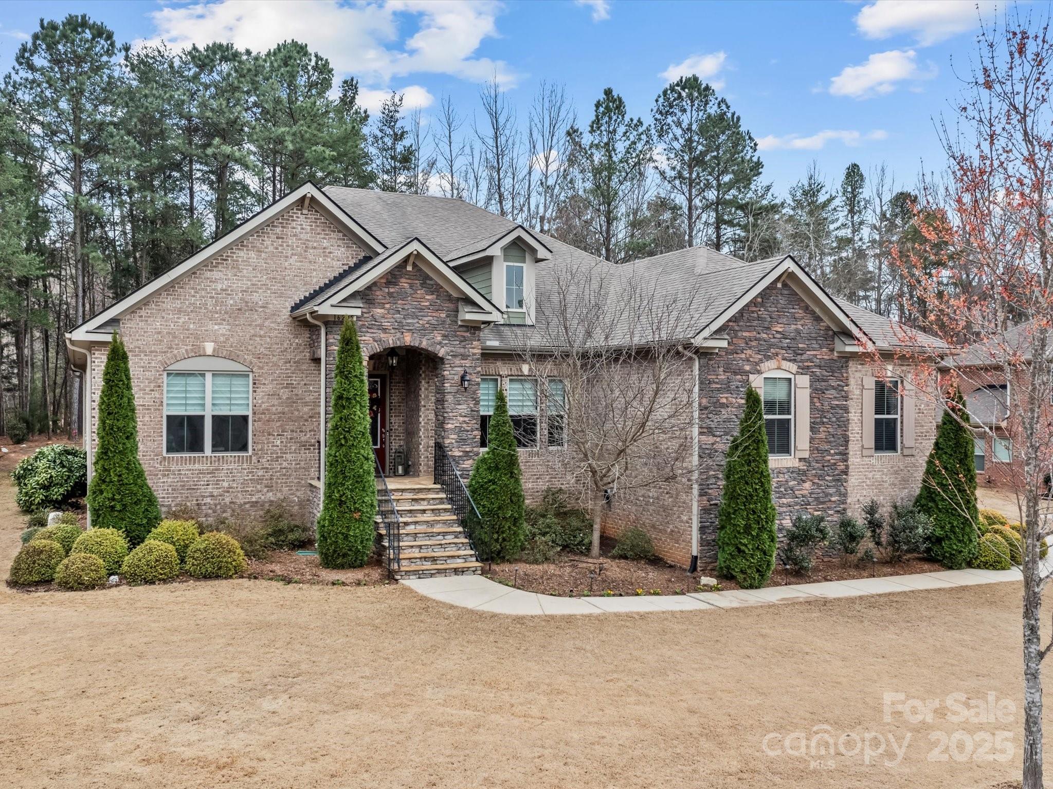 16205 Bastille Drive Charlotte NC 28278