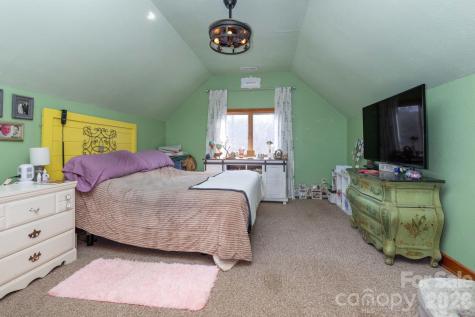 75 Mypie Drive Sylva NC 28779
