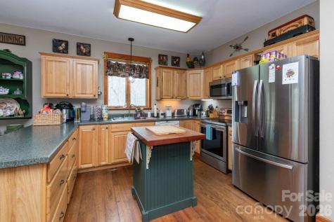 75 Mypie Drive Sylva NC 28779