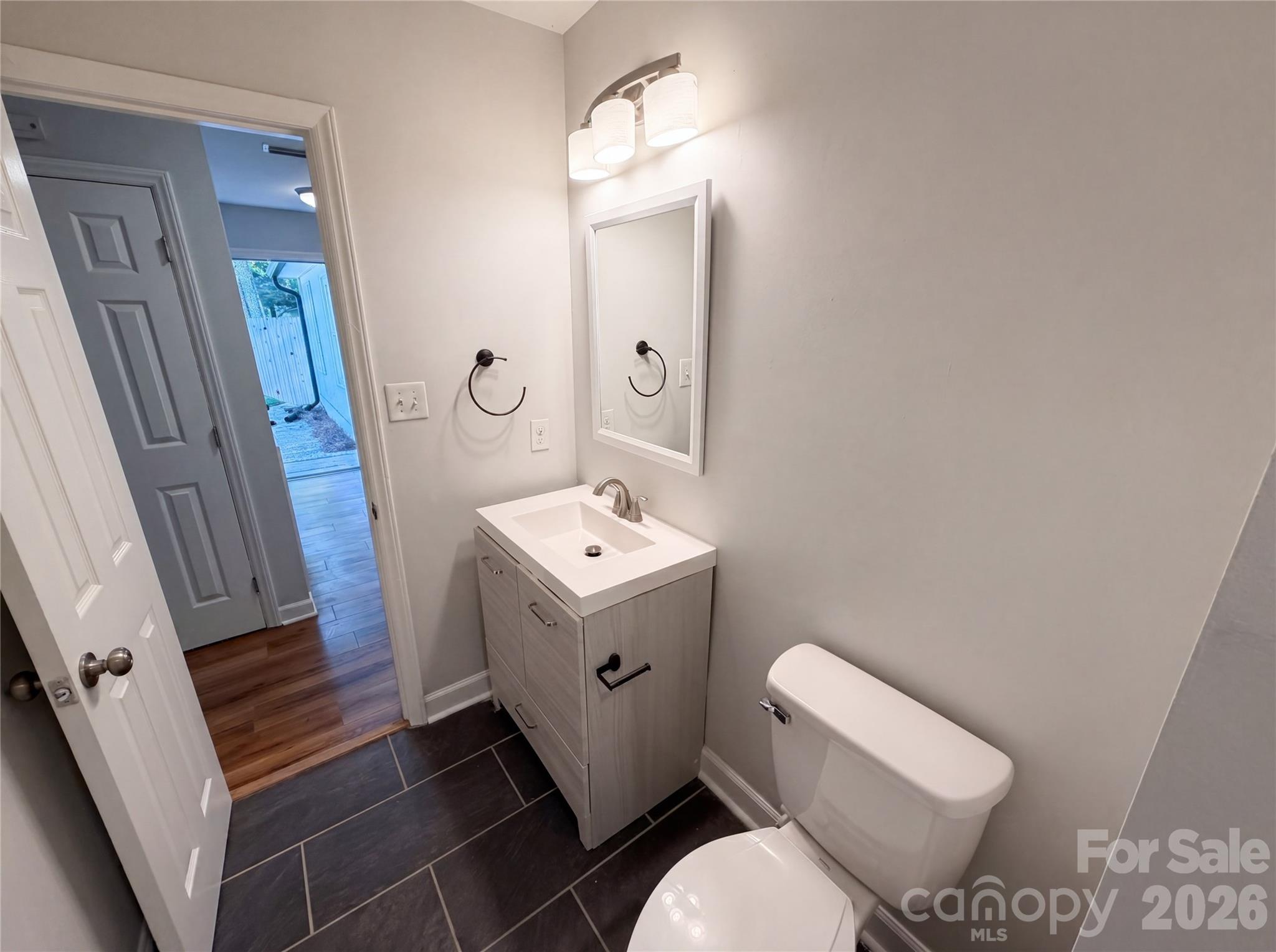 4554 Strangford Avenue Charlotte NC 28215
