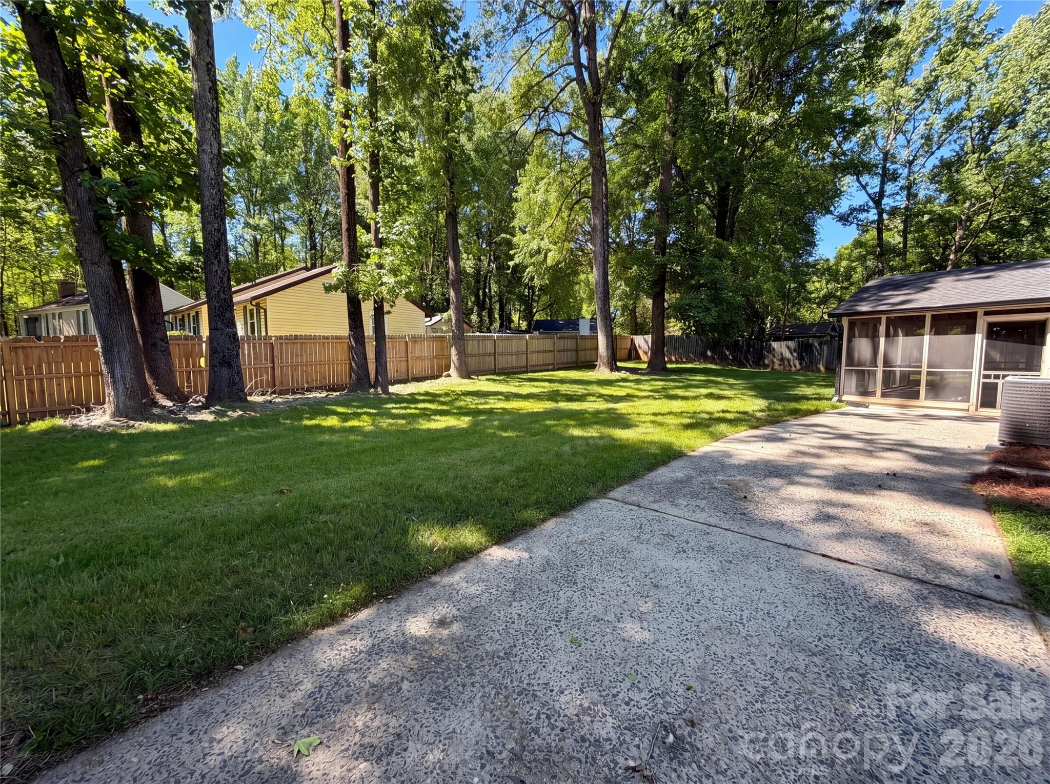 4554 Strangford Avenue Charlotte NC 28215