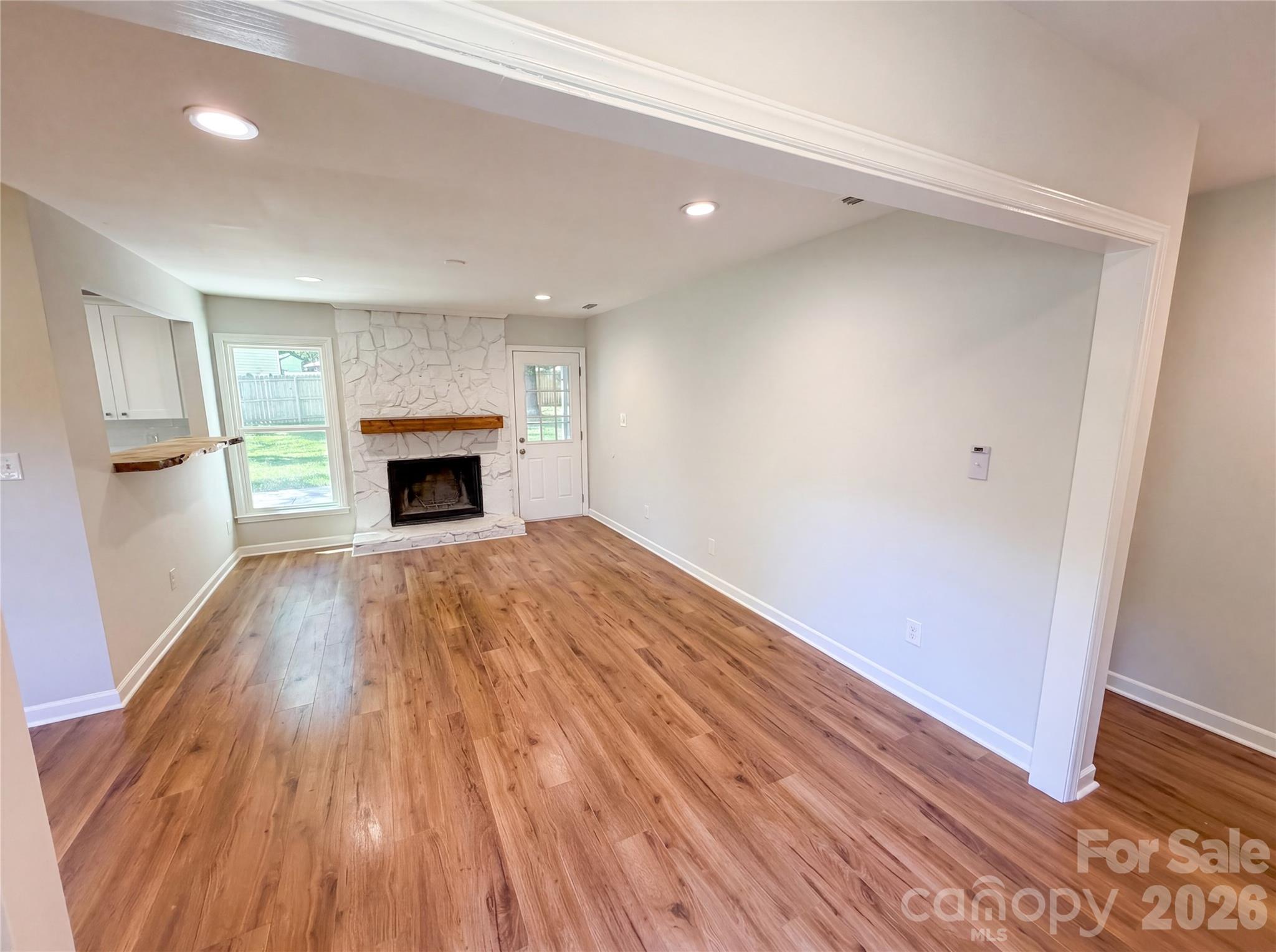 4554 Strangford Avenue Charlotte NC 28215