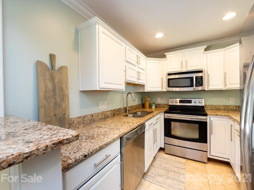 1409 Cortland Road W Charlotte NC 28209