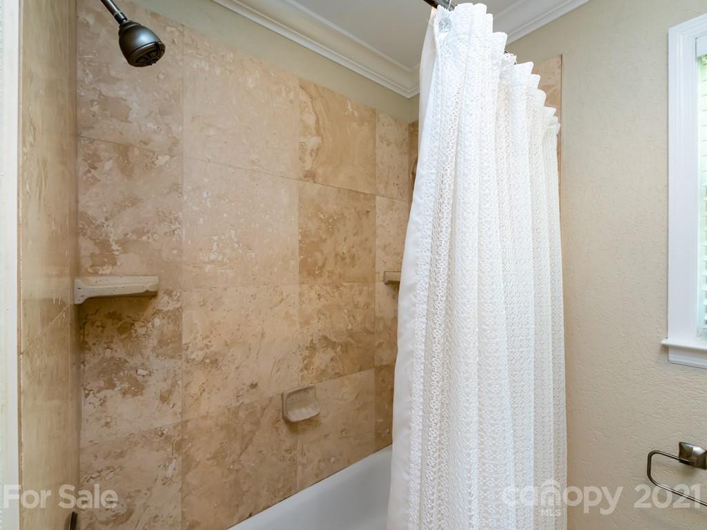 1409 Cortland Road W Charlotte NC 28209