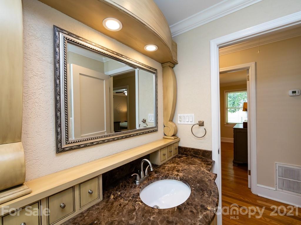 1409 Cortland Road W Charlotte NC 28209