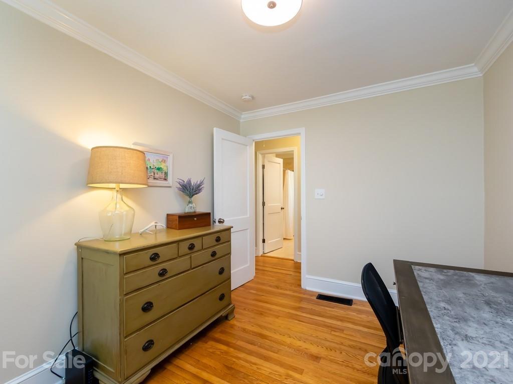 1409 Cortland Road W Charlotte NC 28209