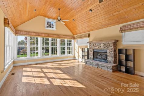 6 Huntington Chase Drive Asheville NC 28805