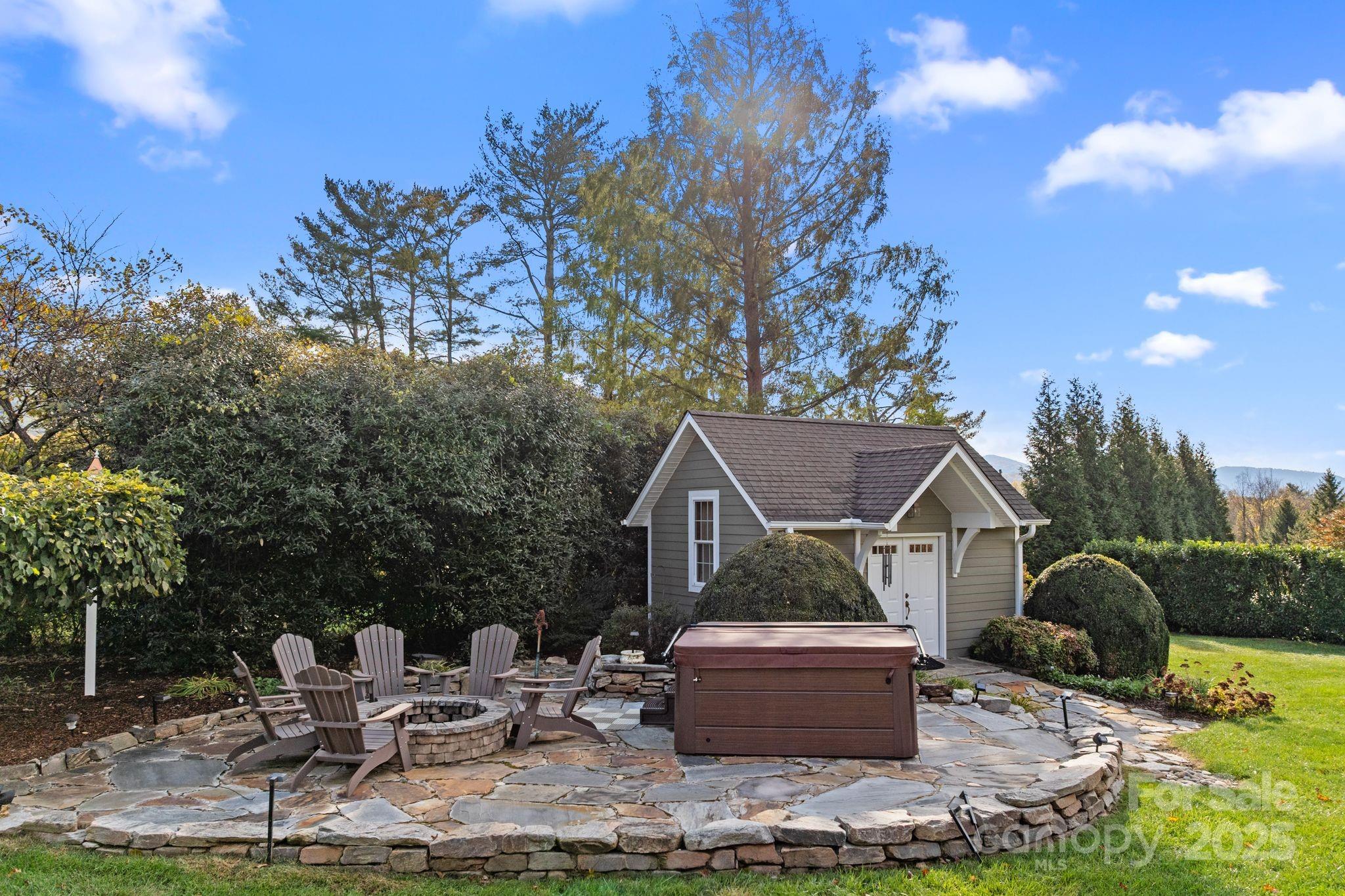 6 Huntington Chase Drive Asheville NC 28805