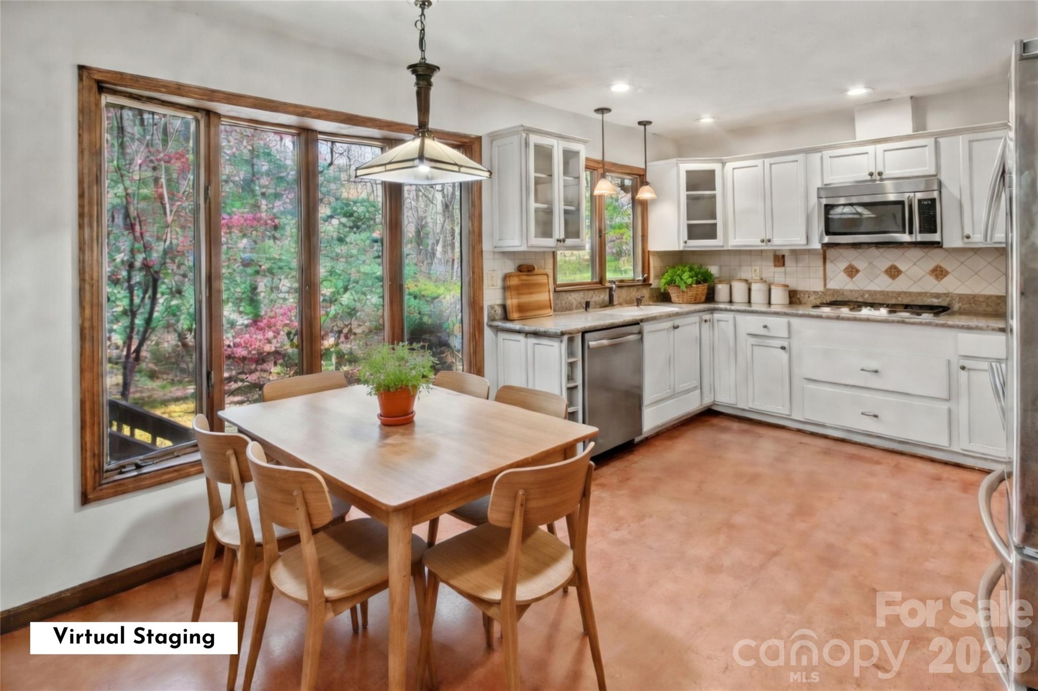 540 Chickadee Lane Brevard NC 28712