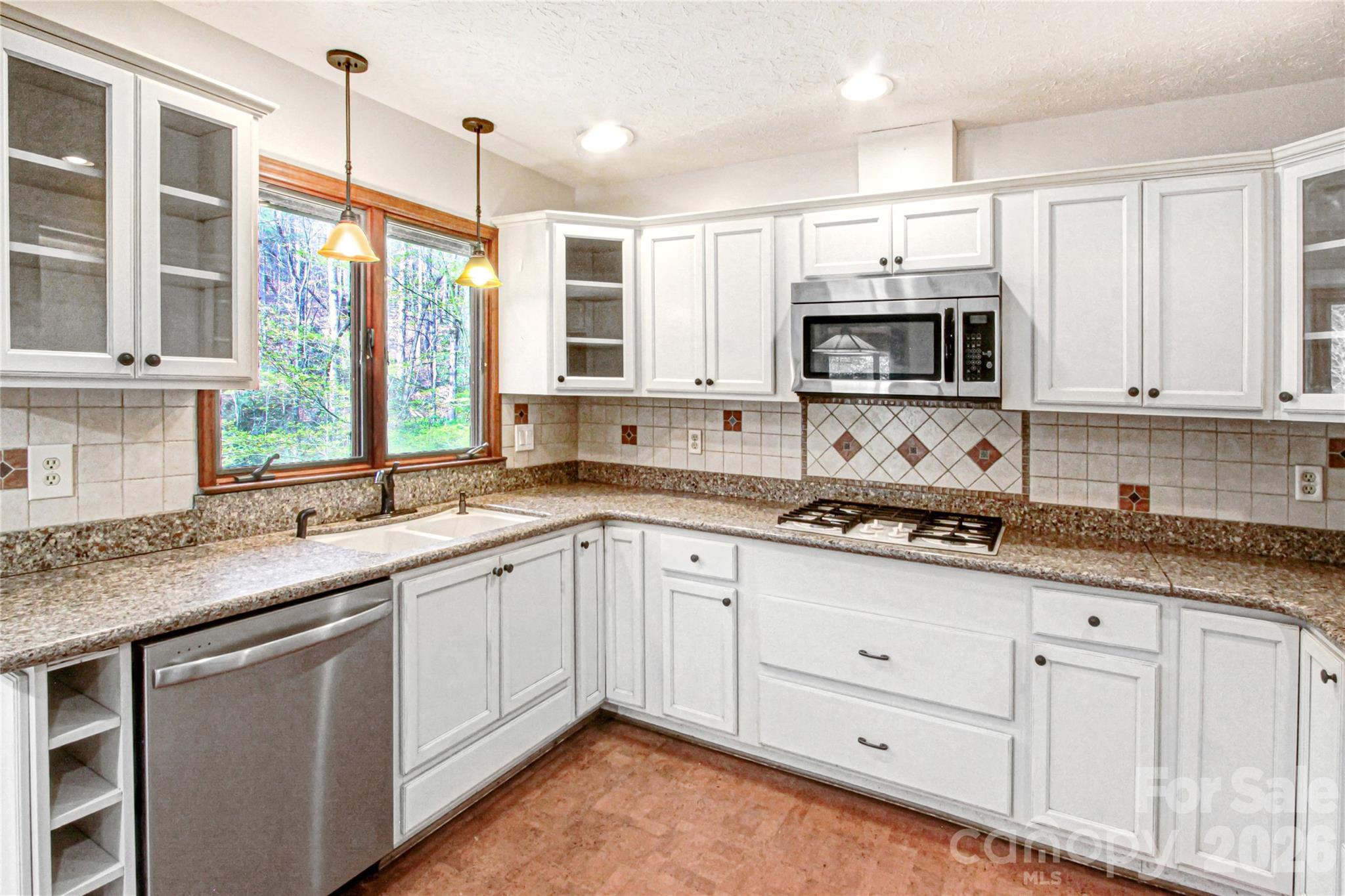 540 Chickadee Lane Brevard NC 28712