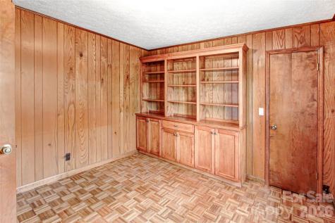 540 Chickadee Lane Brevard NC 28712