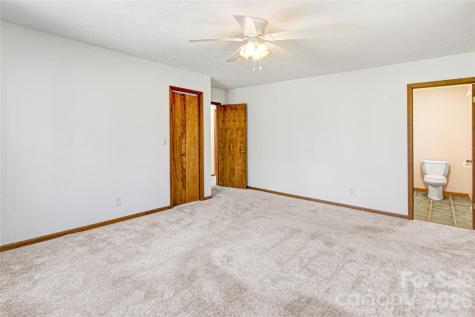 540 Chickadee Lane Brevard NC 28712