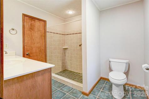 540 Chickadee Lane Brevard NC 28712