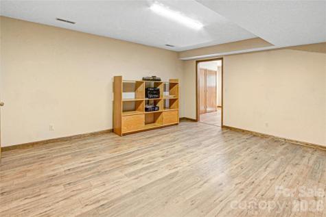 540 Chickadee Lane Brevard NC 28712