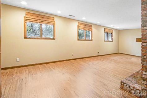 540 Chickadee Lane Brevard NC 28712