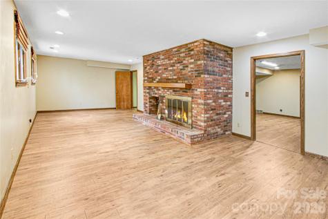 540 Chickadee Lane Brevard NC 28712