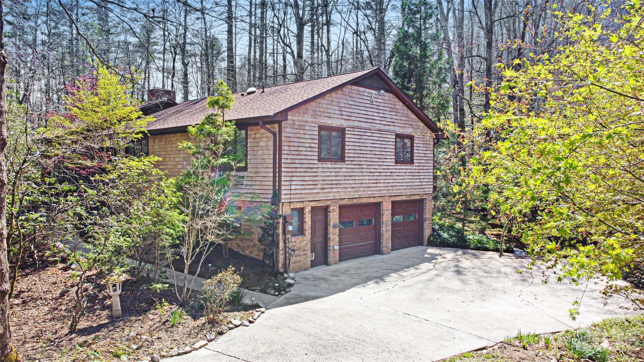540 Chickadee Lane Brevard NC 28712