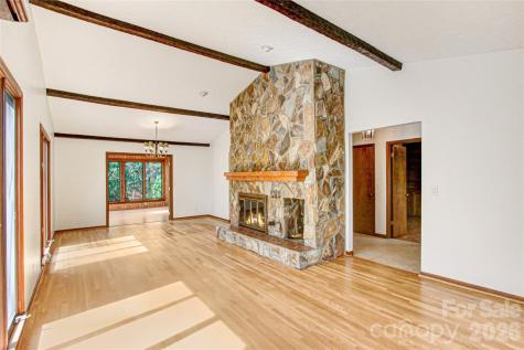 540 Chickadee Lane Brevard NC 28712