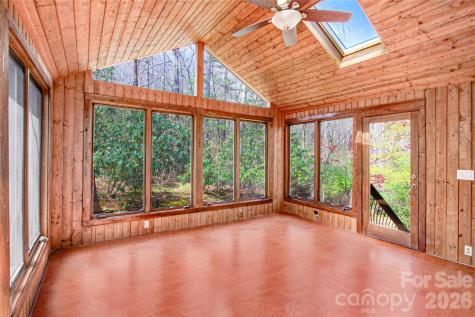 540 Chickadee Lane Brevard NC 28712