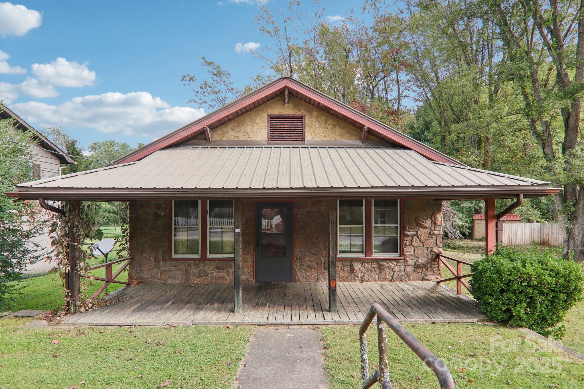 169 East Street Waynesville NC 28786