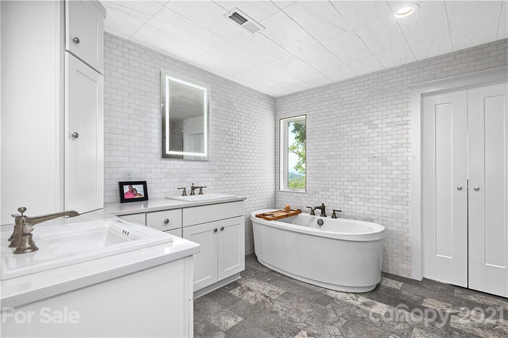 399 N Griffing Boulevard Asheville NC 28804